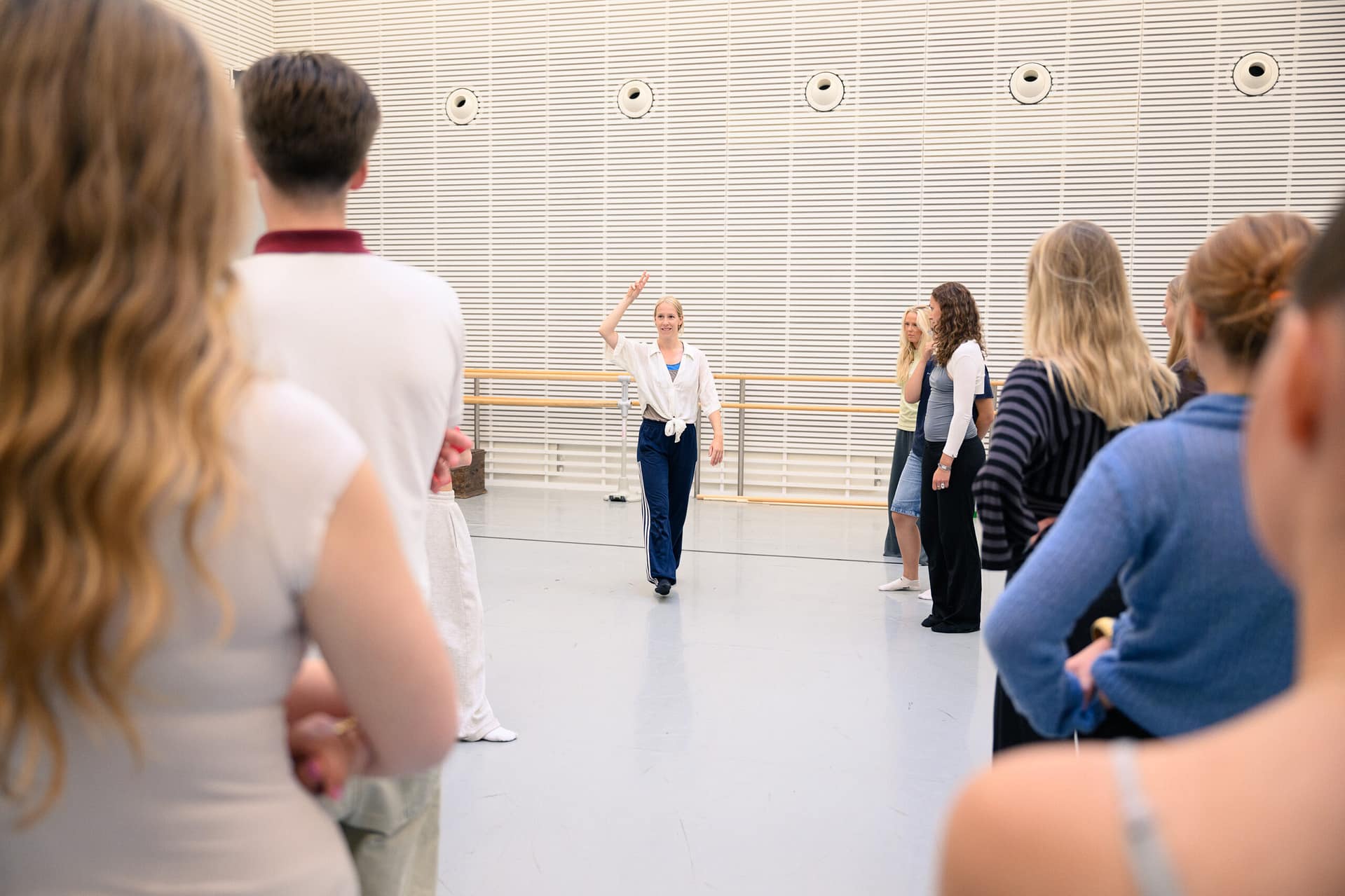 Dansk Danseteater. Workshop med gymnasieelever fra Christianshavns Gymnasium - en del af forstudiet.
